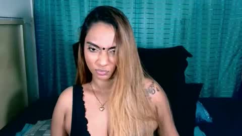 goddess online show from April 23, 2026, 7:49 pm