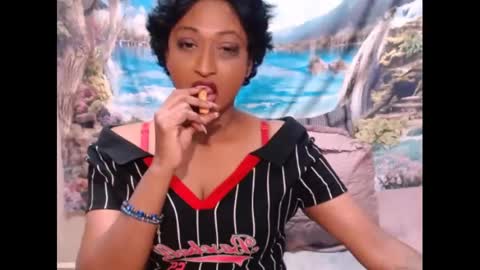 Snapshot of indianspicy69 chatting on February 28, 2025, 7:14 pm Shreya online show from February 28, 2025, 7:14 pm