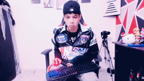 matias online show from January 25, 2025, 2:25 pm