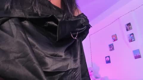 Luna  online show from March 5, 2025, 5:29 am