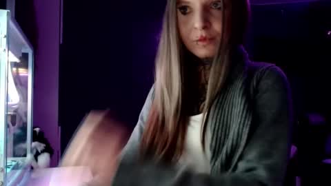 InesDesire online show from January 17, 2025, 4:15 pm