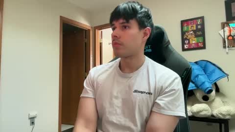 Lucas online show from February 17, 2025, 9:52 pm