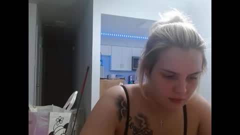 Ingrid online show from October 3, 2025, 5:43 pm