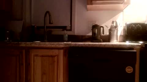 Snapshot of inhalation_exhalation chatting on October 22, 2025, 7:41 am inhalation_exhalation online show from October 22, 2025, 7:41 am