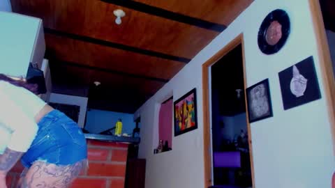 demon online show from November 23, 2025, 10:42 pm