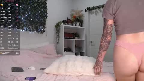 Inkedangelofficial online show from February 9, 2026, 11:42 pm