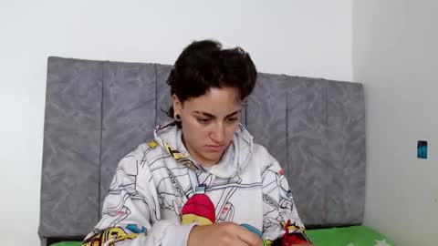 lyan onlyfans n linda online show from November 6, 2025, 3:35 pm