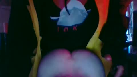 Snapshot of inner_crack chatting on December 19, 2024, 6:12 pm inner_crack online show from December 19, 2024, 6:12 pm