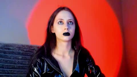 Venera  online show from February 7, 2026, 4:43 pm