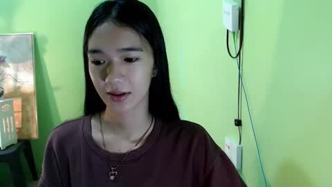 Reign online show from November 8, 2025, 7:12 pm