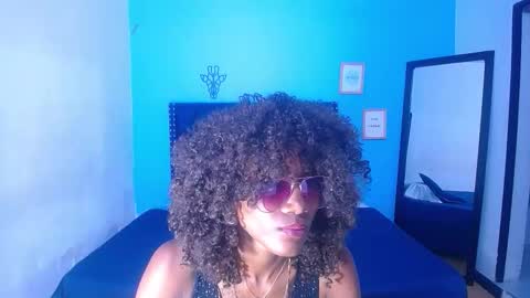 innocent_sexybaby online show from October 24, 2025, 9:22 pm