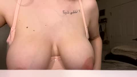 innocentjade1 online show from May 20, 2026, 1:06 pm