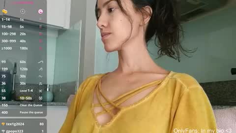 Laroa online show from March 16, 2026, 6:12 pm