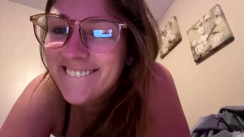 Snapshot of innocentlilsarah chatting on October 20, 2025, 6:30 pm innocentlilsarah online show from October 20, 2025, 6:30 pm