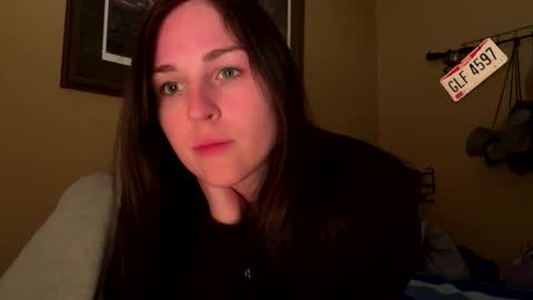 innocentlilsarah online show from December 15, 2025, 5:55 am