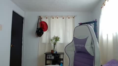 Snapshot of inocentheaven chatting on December 14, 2024, 3:58 pm Celeste online show from December 14, 2024, 3:58 pm