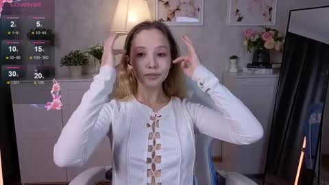 Snapshot of insaneinsomnia chatting on October 30, 2025, 9:00 am insaneinsomnia online show from October 30, 2025, 9:00 am