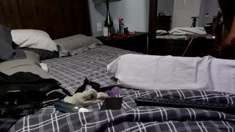 InsatiableCpl333 online show from January 14, 2025, 5:56 pm