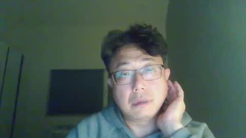 insuclee197641 online show from November 4, 2025, 2:49 pm