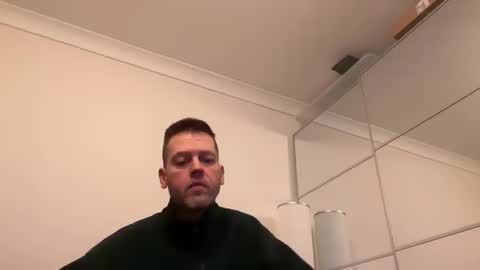 Snapshot of interestedhun chatting on January 18, 2025, 5:26 pm InterestedHun online show from January 18, 2025, 5:26 pm