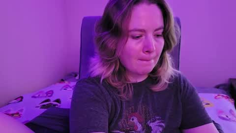 Faye online show from October 26, 2025, 8:53 am