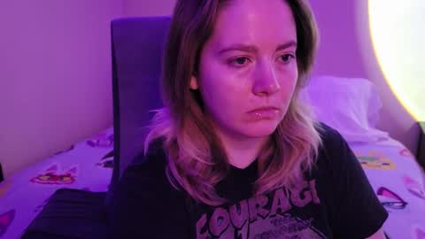 Faye online show from December 2, 2025, 8:19 am