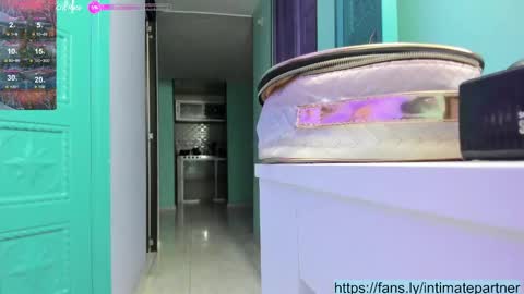 Snapshot of intimate__partner chatting on February 15, 2025, 11:58 pm Lucia online show from February 15, 2025, 11:58 pm