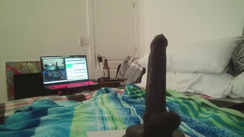 Snapshot of intrepideminence chatting on January 25, 2025, 11:23 am Andres online show from January 25, 2025, 11:23 am