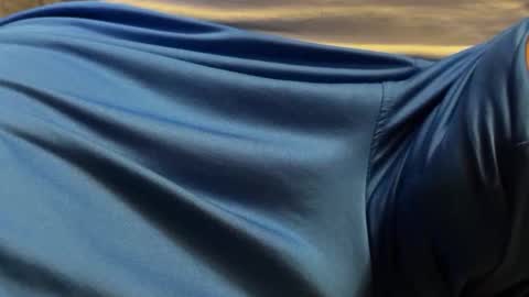 intressiert online show from December 12, 2024, 6:53 pm