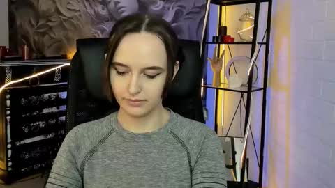 IreneBailey online show from November 13, 2025, 9:08 am