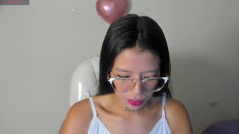 Snapshot of iris8_ chatting on February 17, 2026, 12:23 pm iris8_ online show from February 17, 2026, 12:23 pm