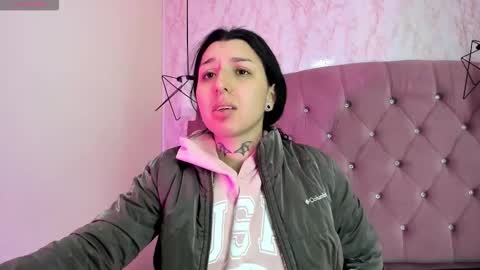 iris_77 online show from January 12, 2026, 5:40 pm