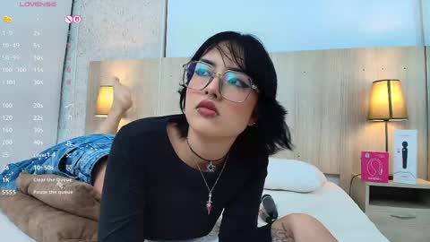 Iris online show from May 19, 2026, 1:56 am