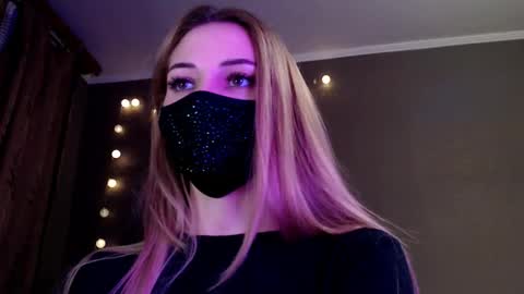 Lily online show from January 9, 2026, 3:48 pm