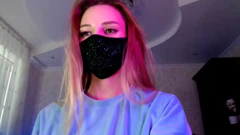 Lily online show from July 8, 2026, 5:50 pm