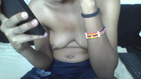 iris_love_2 online show from January 8, 2025, 4:44 am