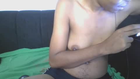 iris_love_2 online show from January 21, 2025, 10:08 pm