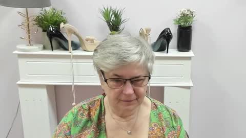 I R I S online show from February 3, 2026, 7:02 am