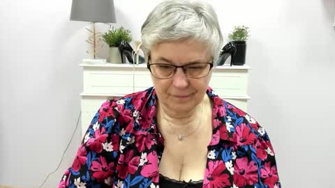 I R I S online show from March 25, 2026, 7:14 am