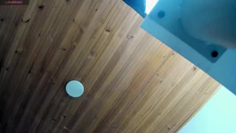 irisbeel online show from March 8, 2026, 5:22 am