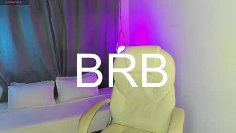 irisbeel online show from April 19, 2026, 4:01 am