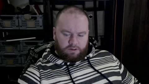 twitter theirishman205 online show from December 7, 2024, 9:44 pm