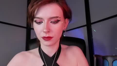 Snapshot of irisice chatting on December 13, 2024, 7:32 pm Miss Iris Fansly Miss Iris new inst.  online show from December 13, 2024, 7:32 pm