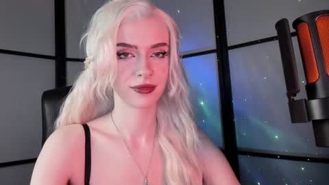 Snapshot of irisice chatting on January 29, 2025, 5:24 pm Miss Iris Fansly Miss Iris new inst.  online show from January 29, 2025, 5:24 pm