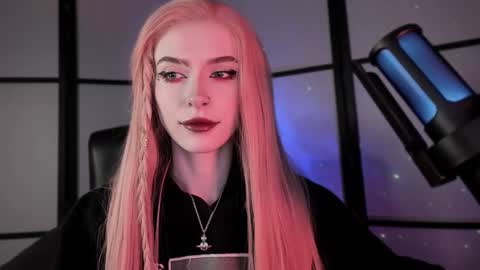 Snapshot of irisice chatting on February 9, 2025, 5:29 am Miss Iris Fansly Miss Iris new inst.  online show from February 9, 2025, 5:29 am