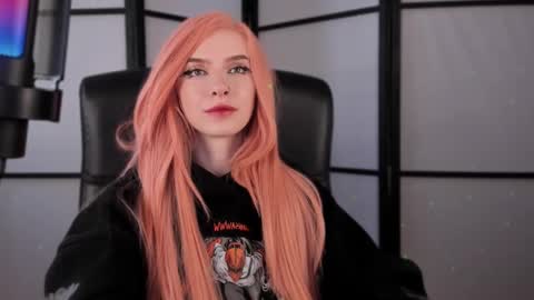 Snapshot of irisice chatting on February 24, 2025, 2:15 pm Miss Iris Fansly Miss Iris new inst.  online show from February 24, 2025, 2:15 pm