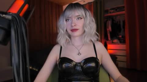 Snapshot of irisice chatting on December 14, 2025, 6:56 pm Miss Iris Fansly Miss Iris new inst. online show from December 14, 2025, 6:56 pm