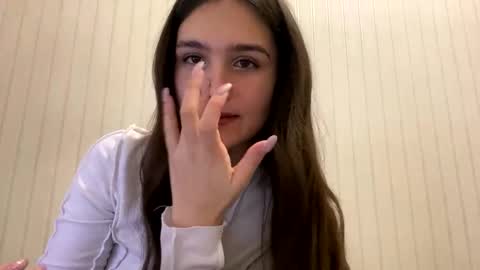 irisss31 online show from January 10, 2025, 6:17 pm