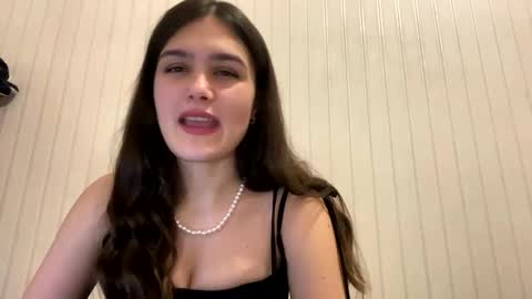 irisss31 online show from January 25, 2025, 5:51 pm