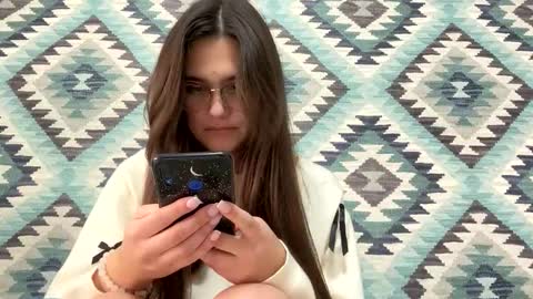 irisss31 online show from December 18, 2025, 1:06 pm